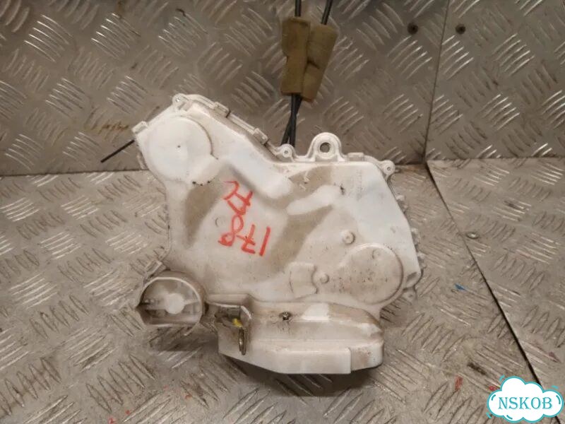 Замок двери передний левый Honda Civic FK2 R18A2 фото 3
