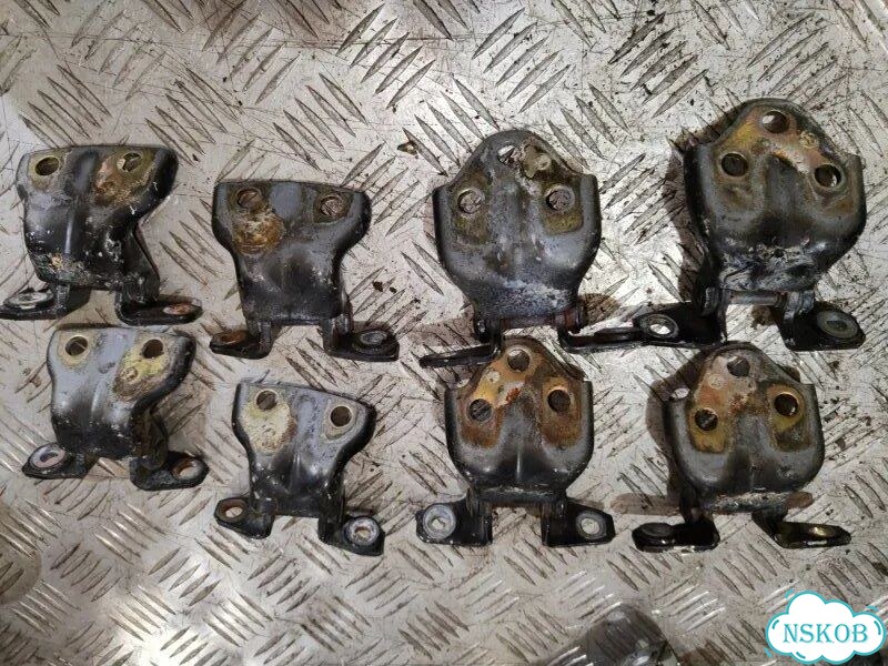 Петля двери Mitsubishi Pajero Sport K94 4D56 2002 фото 1
