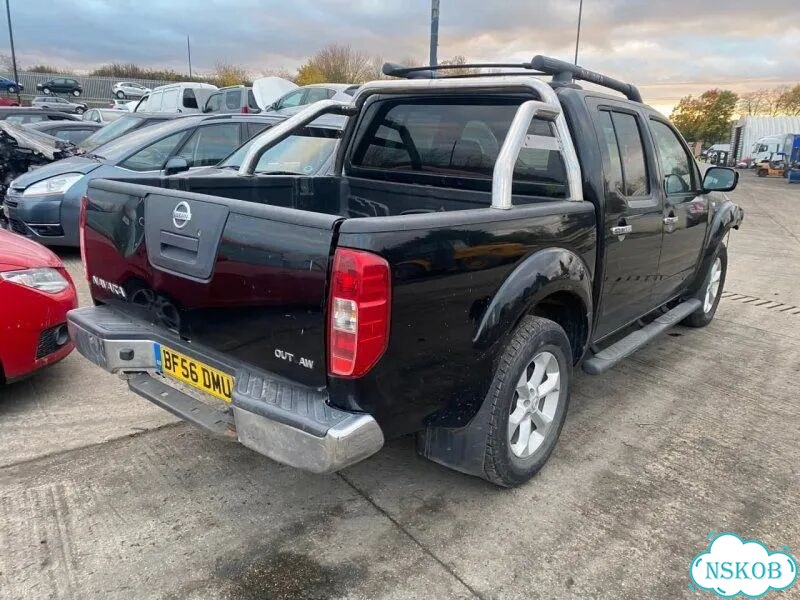 Крепление запасного колеса Nissan Navara D40 фото 9