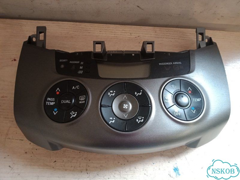 Блок управления климат-контролем Toyota RAV4 XA30 фото 1