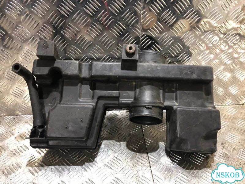 Корпус воздушного фильтра hummer H3 LLR 2007 фото 4