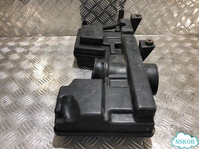 Корпус воздушного фильтра hummer H3 LLR 2007 фото 6