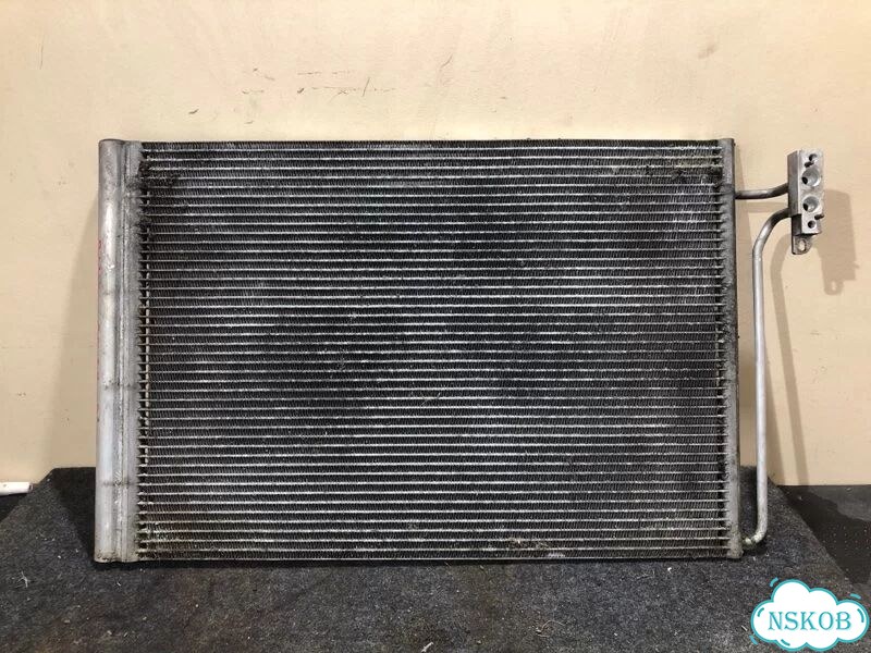 Радиатор кондиционера Land Rover Range Rover L322 фото 1