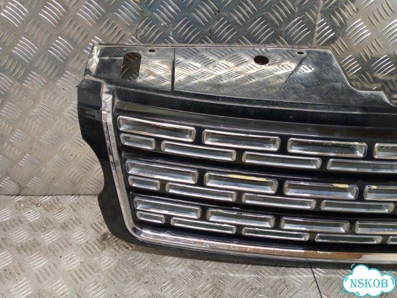 Решетка радиатора Land Rover Range Rover L405 фото 2