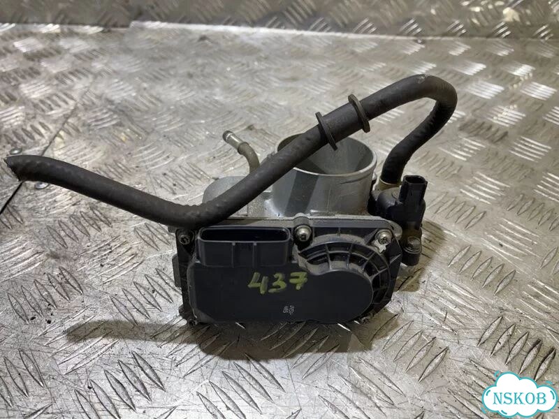 Дроссельная заслонка Honda Civic 5D R18A2 2007 фото 3