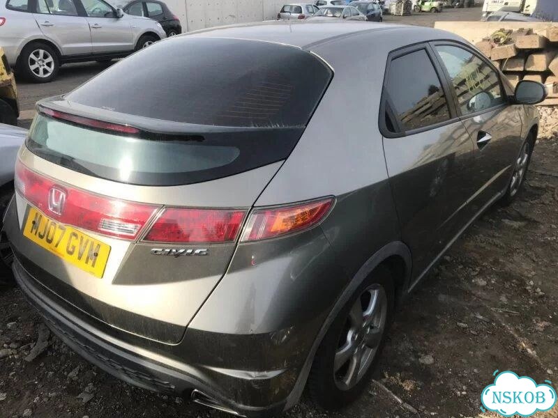 Дроссельная заслонка Honda Civic 5D R18A2 2007 фото 7