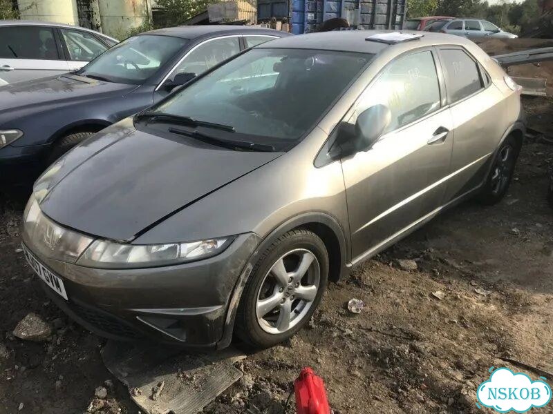 Пол багажника Honda Civic 5D R18A2 2007 фото 6