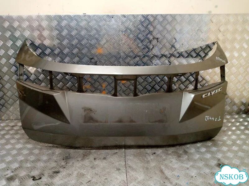 Накладка крышки багажника Honda Civic 5D R18A2 фото 1