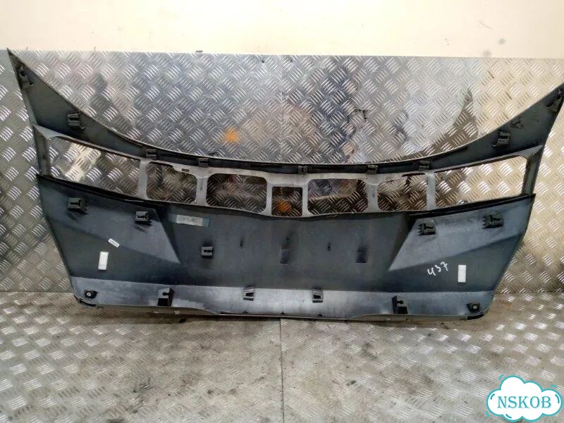 Накладка крышки багажника Honda Civic 5D R18A2 фото 4