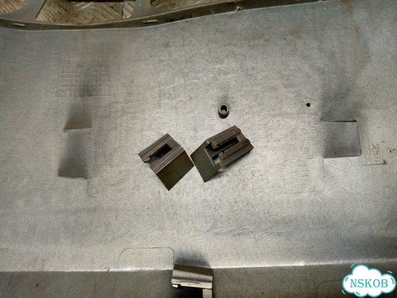 Накладка крышки багажника Honda Civic 5D R18A2 фото 8