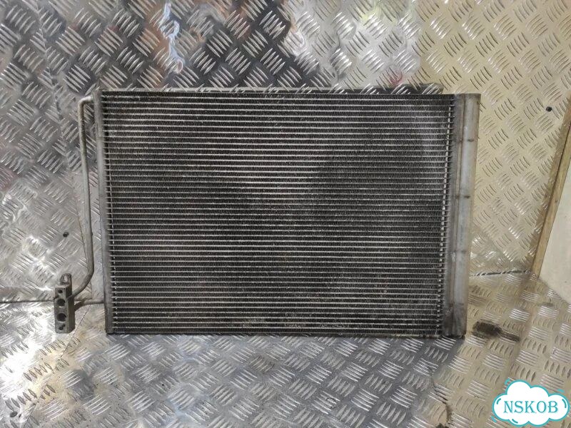Радиатор кондиционера Land Rover Range Rover L322 фото 2