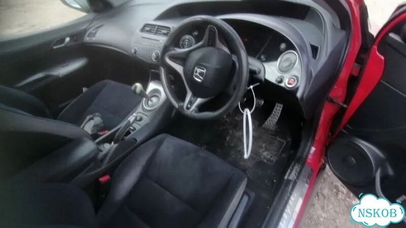 Подлокотник Honda Civic FK2 R18A2 2008 фото 8