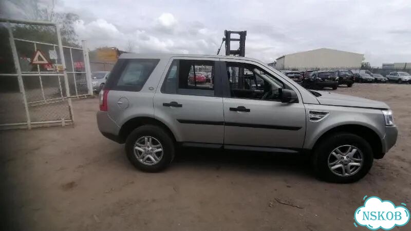 Суппорт передний правый Land Rover Freelander L359 фото 10