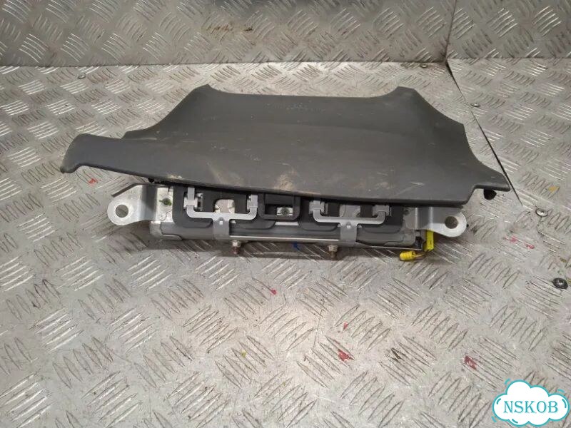 Подушка безопасности Toyota Auris ZRE152 2ZR-FAE фото 4
