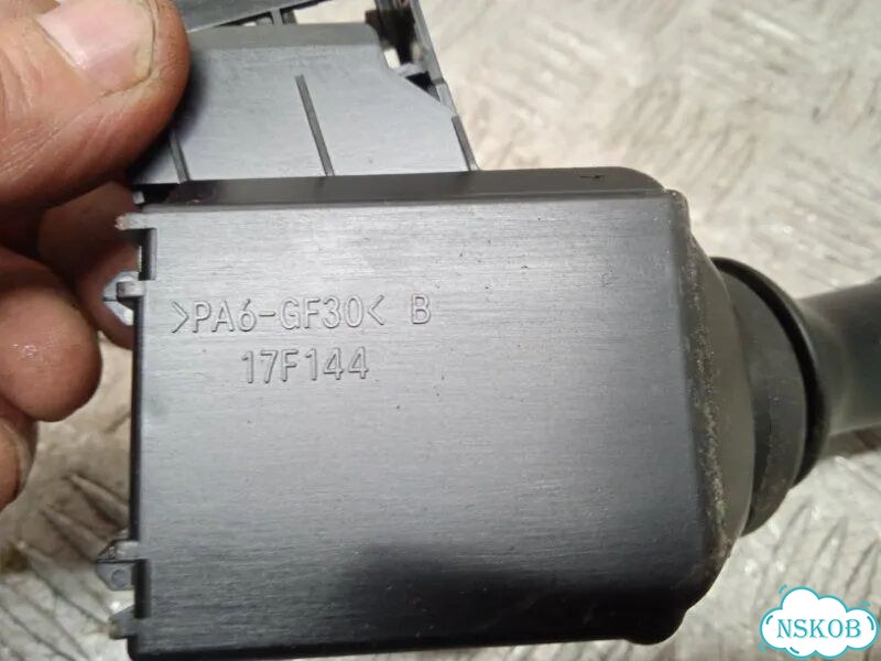 Переключатель дворников Toyota Auris ZRE152 фото 8