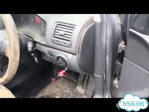Двигатель Volkswagen Golf 5 BXE фото 2