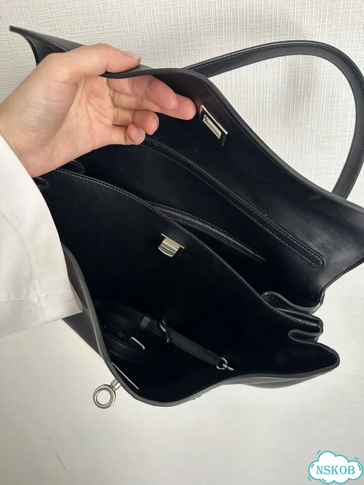 Кожаная сумка в стиле Balenciaga Rodeo новая фото 5
