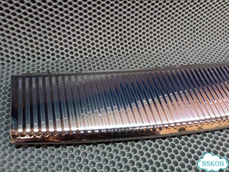 Накладка на замок багажника VW Touareg 2002-2010 фото 3