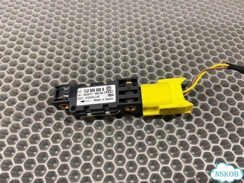 Датчик AIR BAG / датчик удара 7L0909606B VAG фото 2