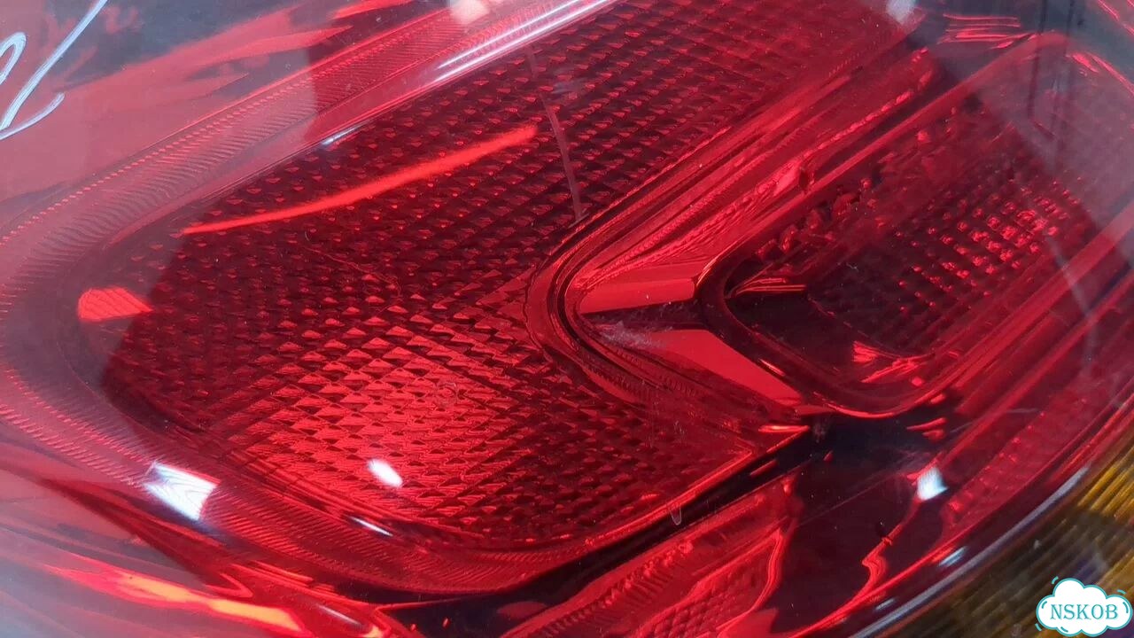 Фонарь (задний) левый Opel Astra J фото 3