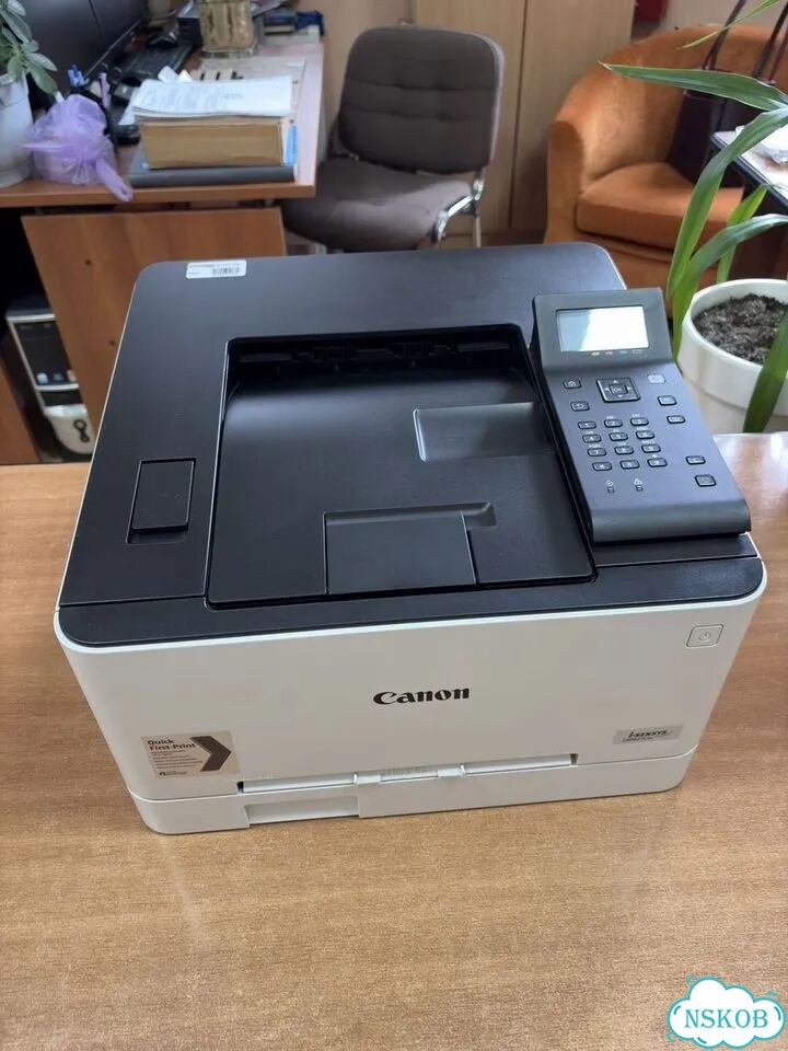 Цветной лазерный принтер Canon LBP621Cw фото 2