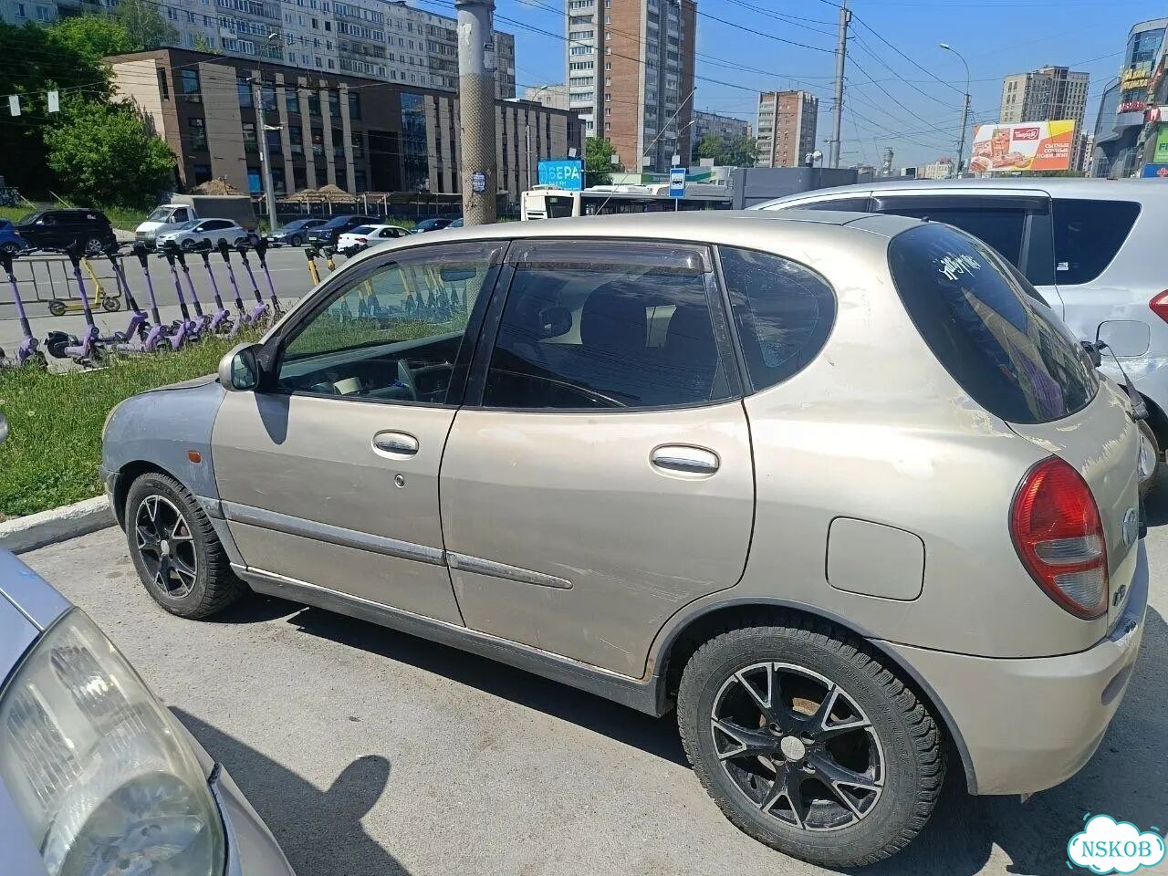 Toyota Duet 1.3 AT, 2000, битый, 250 000 км фото 10