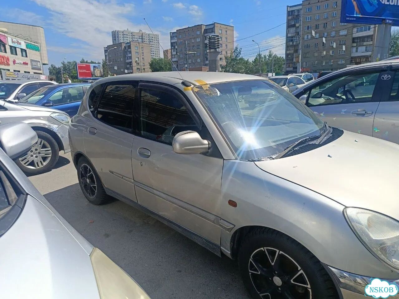 Toyota Duet 1.3 AT, 2000, битый, 250 000 км фото 4