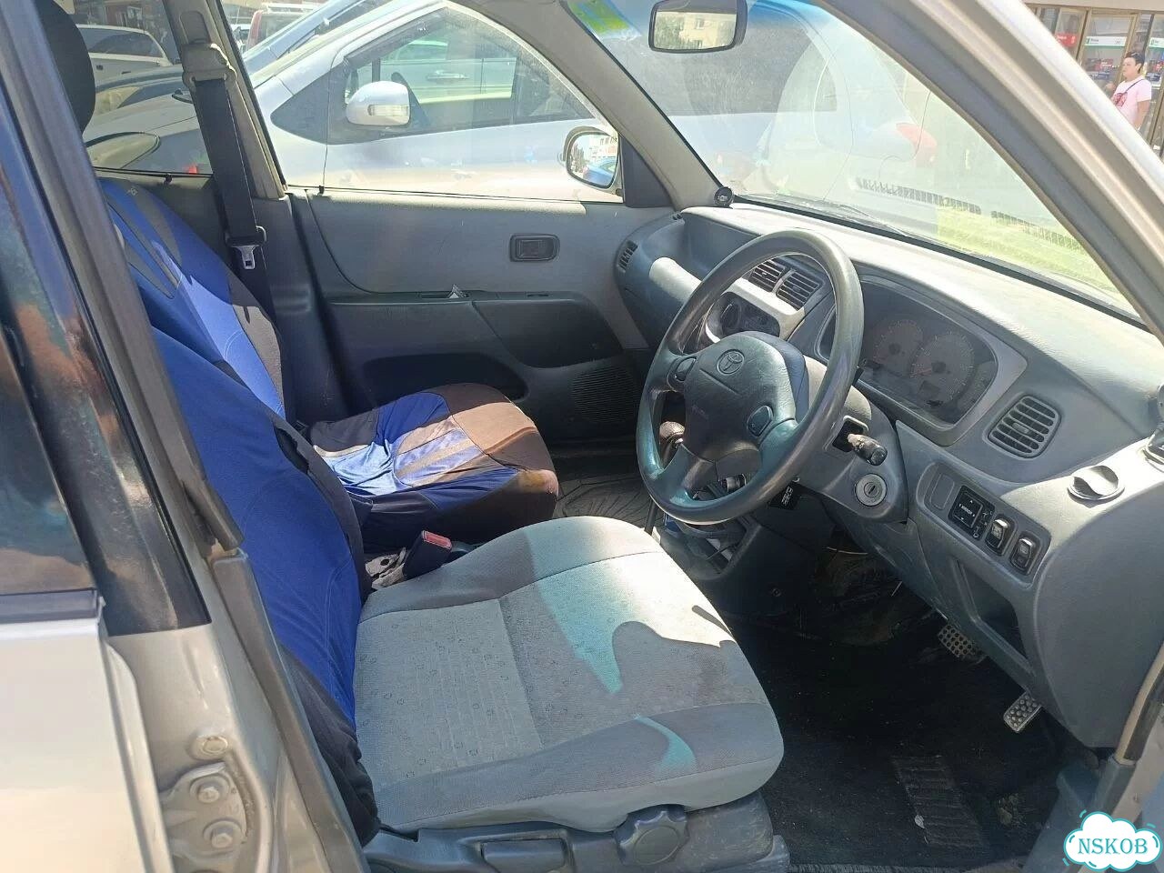 Toyota Duet 1.3 AT, 2000, битый, 250 000 км фото 6