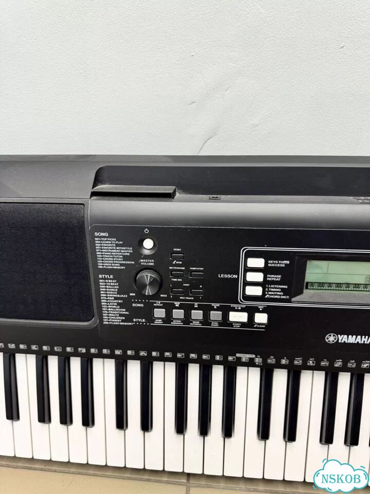 Синтезатор Yamaha (у) фото 3