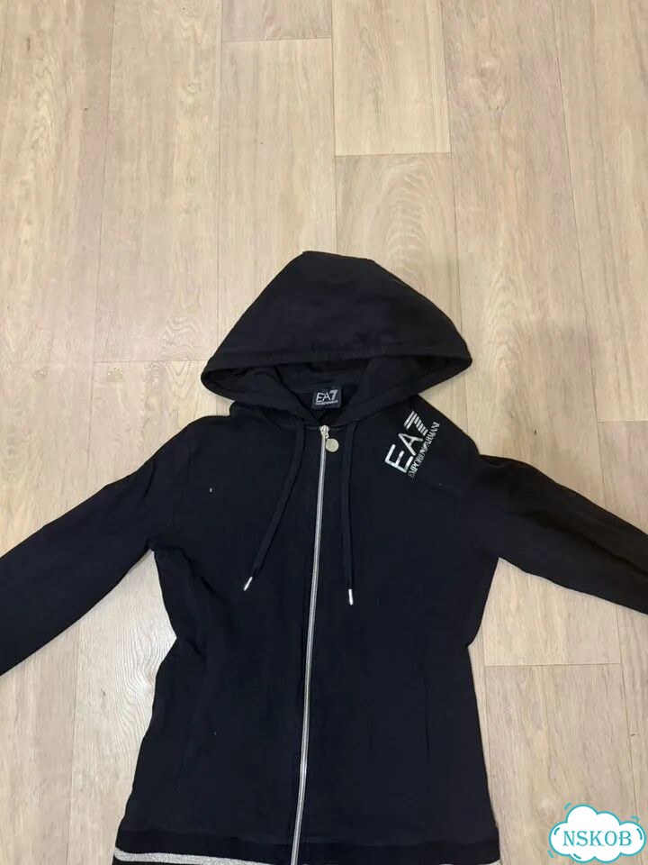 Костюм Emporio Armani женский фото 2