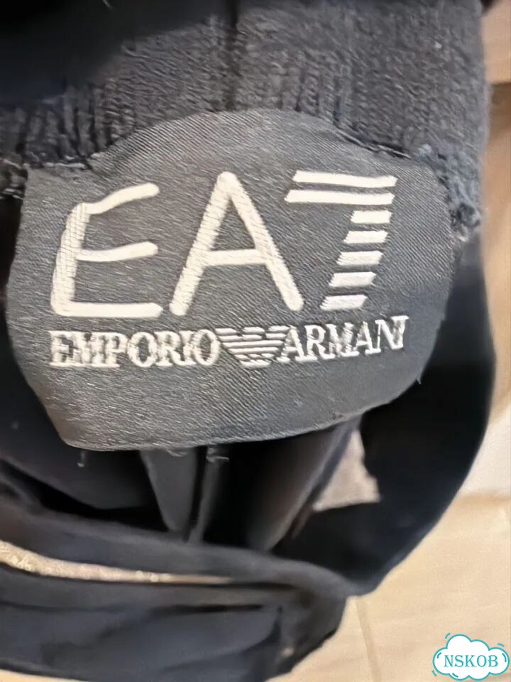 Костюм Emporio Armani женский фото 4