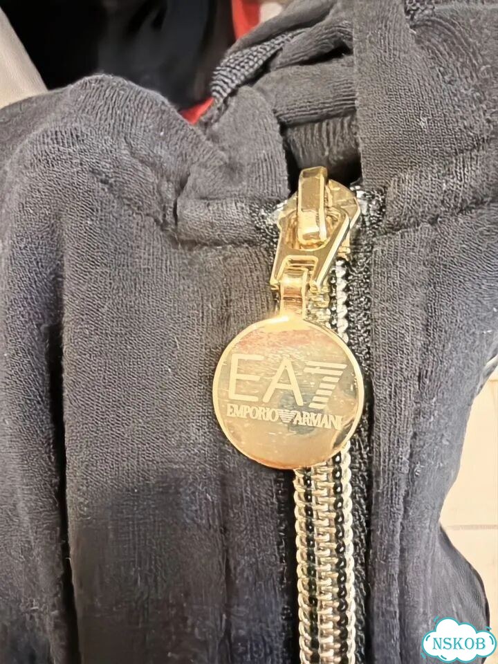 Костюм Emporio Armani женский фото 5