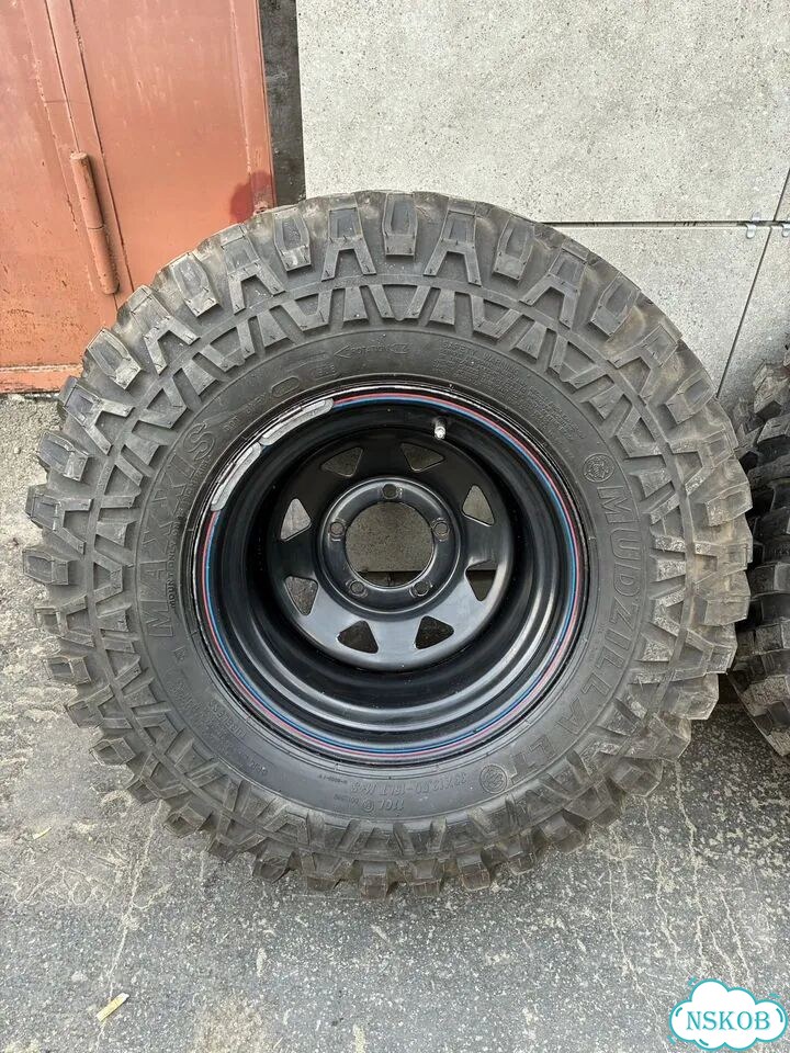 Комплект колес Maxxis Mudzilla 33*13.50-15LT фото 4