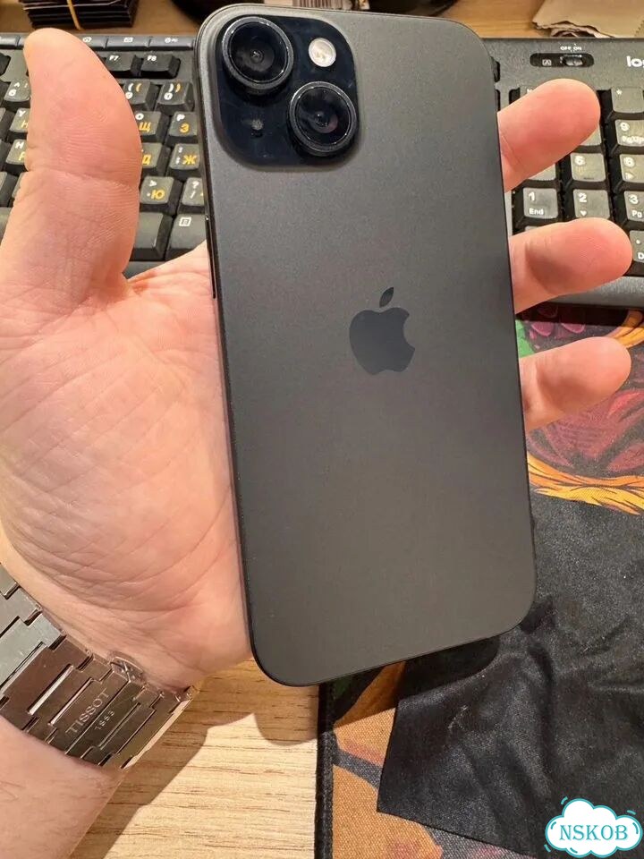 iPhone 15, 128 ГБ, SIM + eSIM фото 1