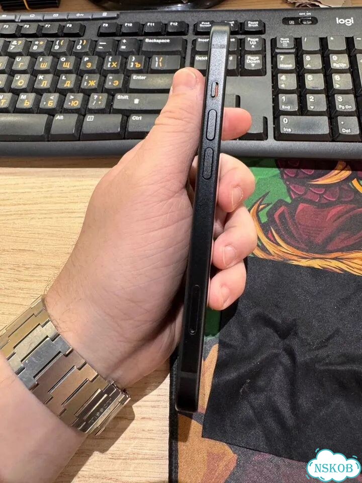 iPhone 15, 128 ГБ, SIM + eSIM фото 3