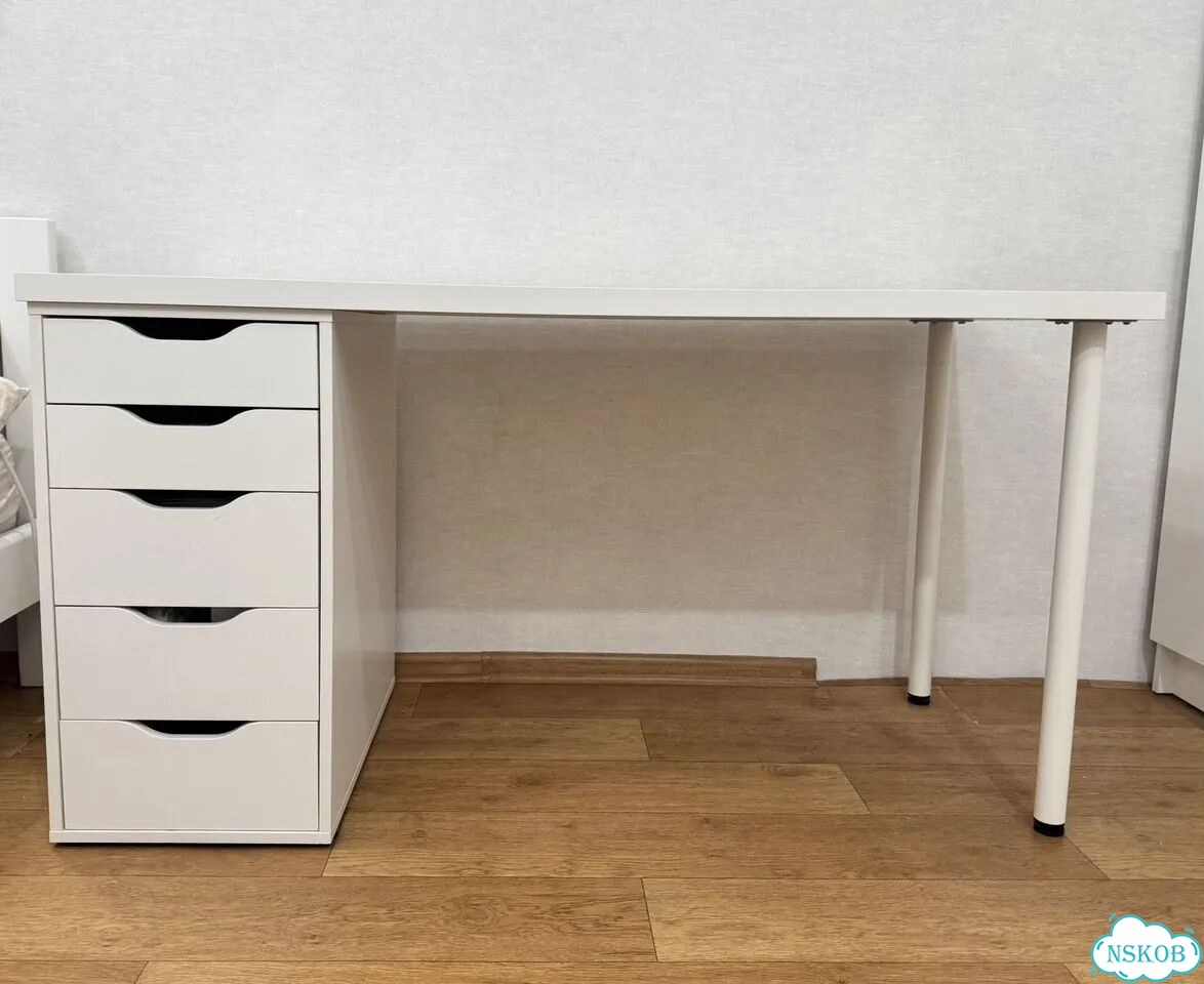 Письменный стол IKEA фото 1