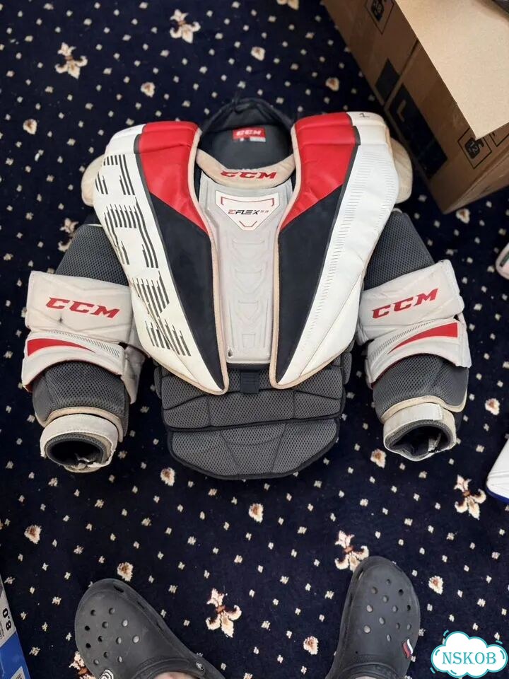 Вратарский Нагрудник CCM Flex E5.9 фото 1