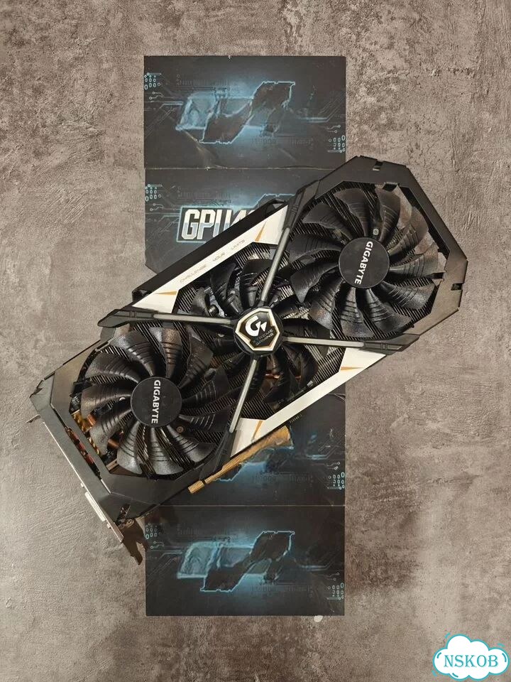 GTX 1070 aorus xtreme фото 1