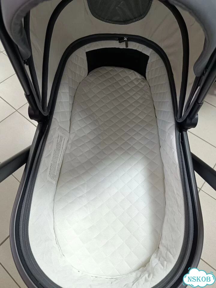 Коляска 3 в 1 модульная Luxmom 700.Новая фото 4