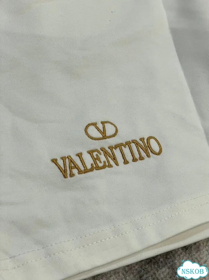 Мужские шорты Valentino фото 4