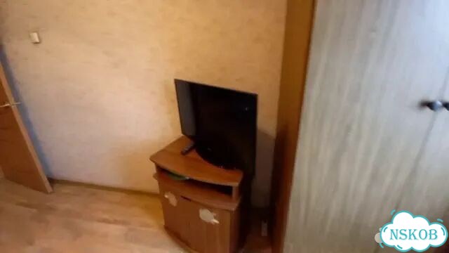 2-к. квартира, 43 м², 4/9 эт. фото 2