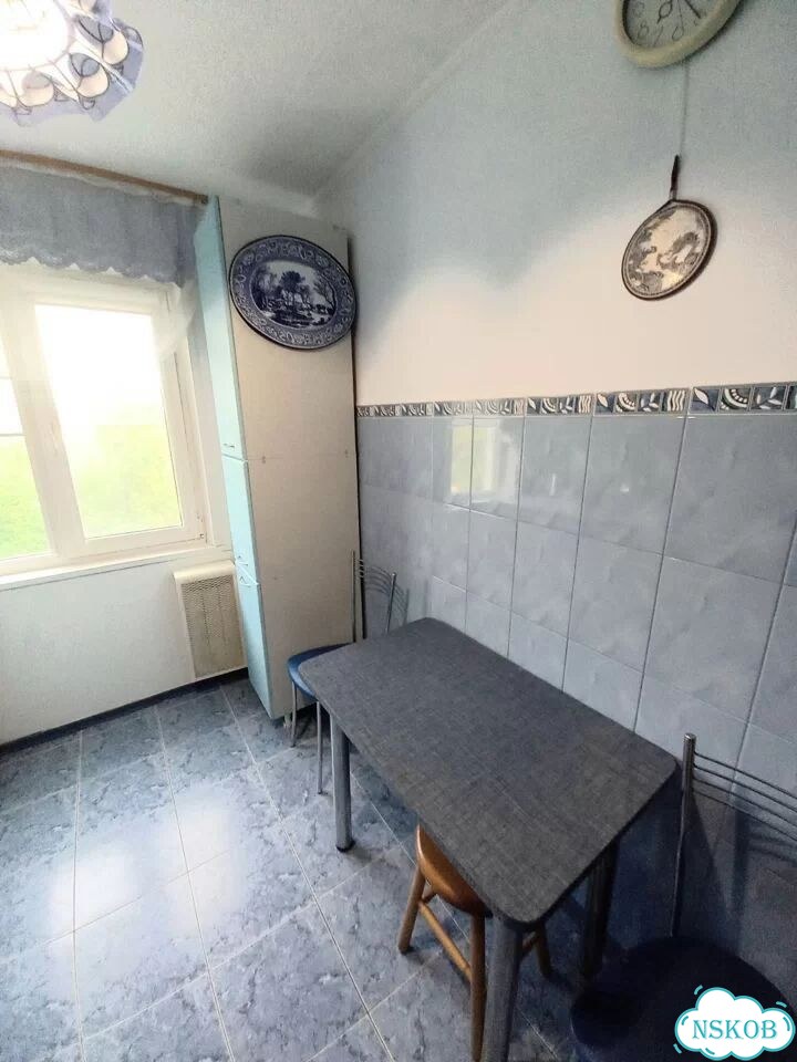 2-к. квартира, 43 м², 4/9 эт. фото 6