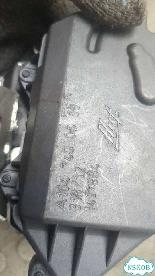 Замок багажника Mercedes ML W164 фото 4