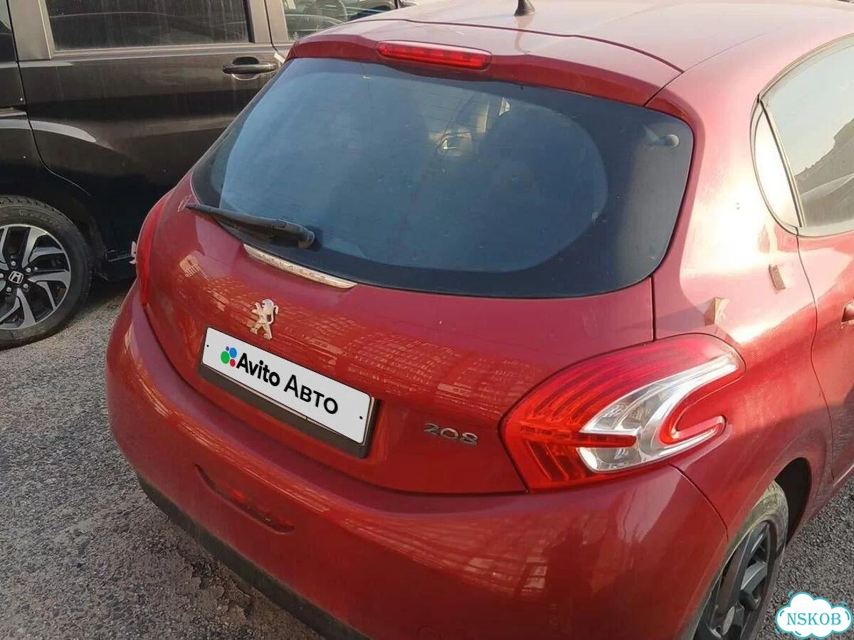 Peugeot 208 1.6 AT, 2013, 93 200 км фото 3