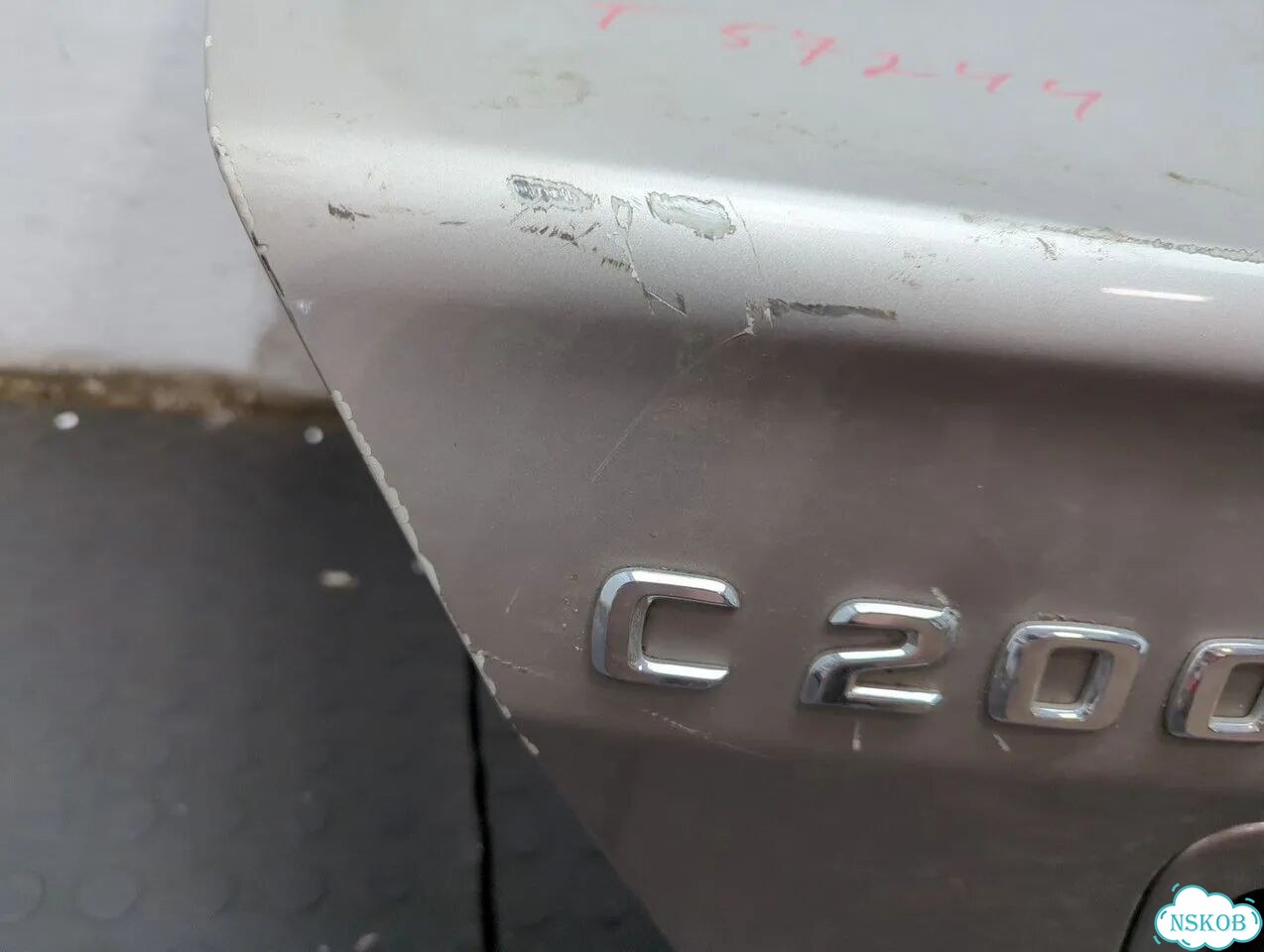 Крышка багажника Mercedes C W203 фото 10