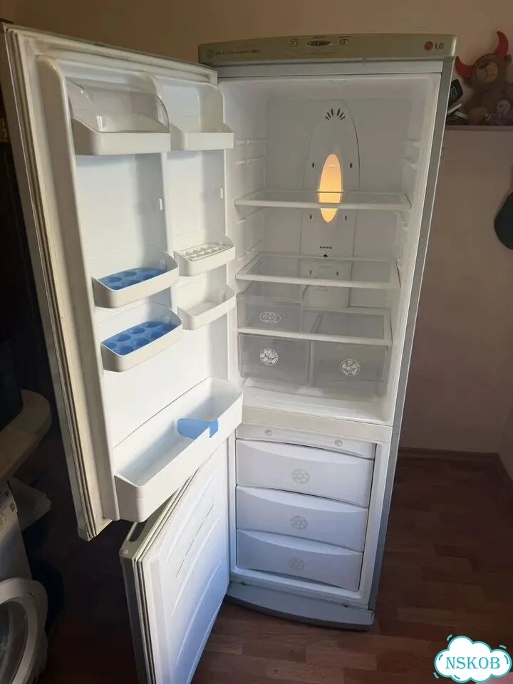 Холодильник LG фото 3