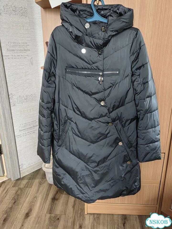 Продам женское зимнее пальто фото 1