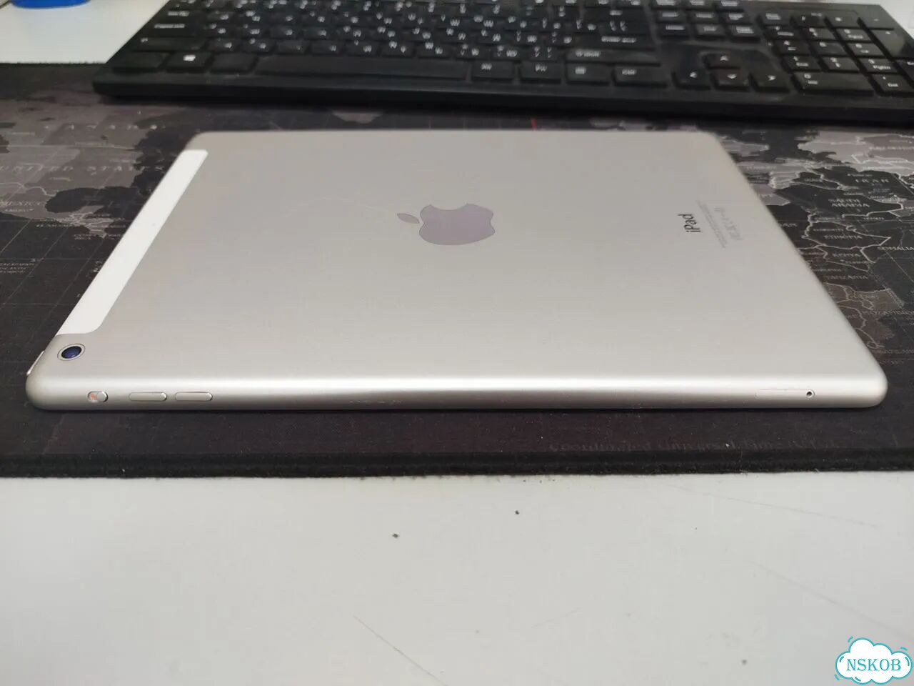 Планшет Apple iPad Air 1 фото 3