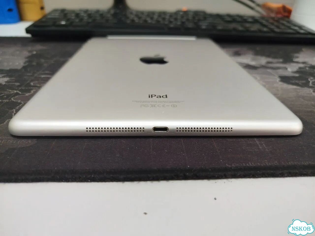 Планшет Apple iPad Air 1 фото 6