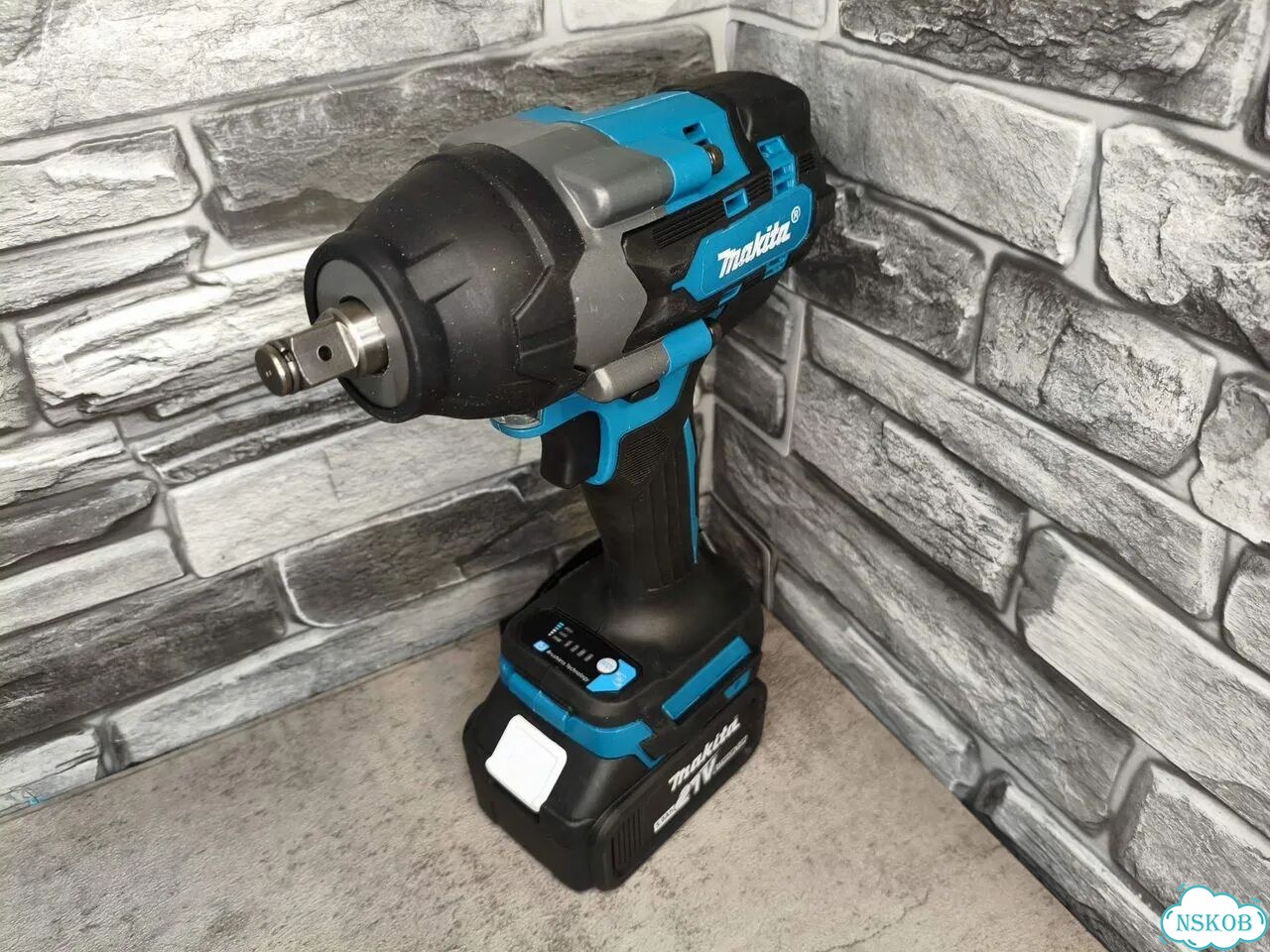 Гайковерт Makita 800 Nm бесщеточный фото 3